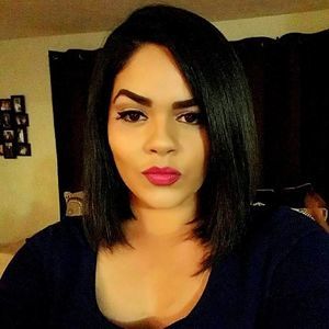 Meet your Posher, Felicia