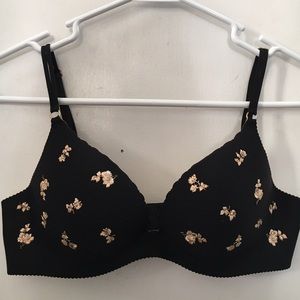 VS "Angels" Secret Embrace padded underwire pushup