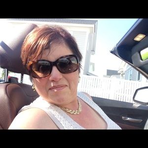 Meet your Posher, Donna