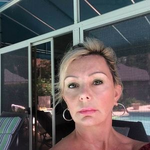 Meet your Posher, Ellen