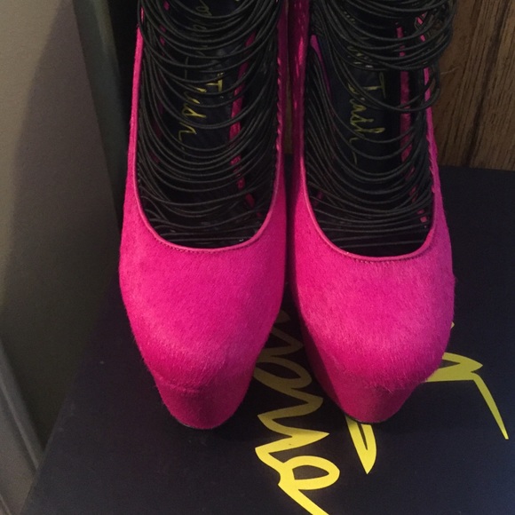 London trash platform heel - Picture 3 of 4