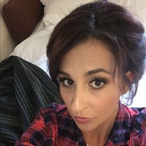 Meet your Posher, Katelyn