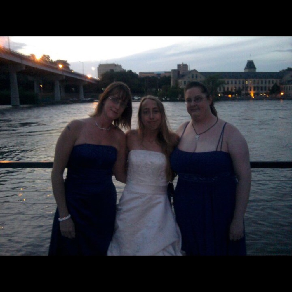 Meet your Posher, Crystal