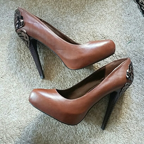 Carlos by Carlos Santana Leather Pumps