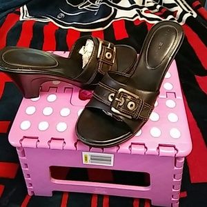 Tommy Hilfiger black buckled sandals