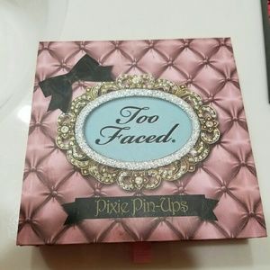 Too Faced Pixie Pink Up Palette