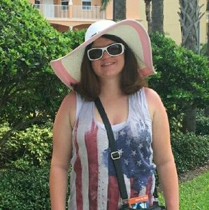 Meet your Posher, Lina