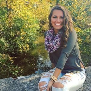 Meet your Posher, Crystal