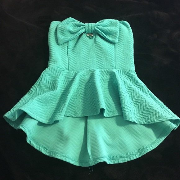 Strapless peplum top