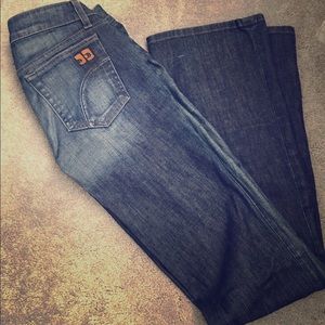 Like new Joe's Jeans. Honey bootleg style