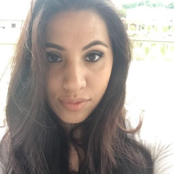 Meet your Posher, Amanda - Picture 1 of 1