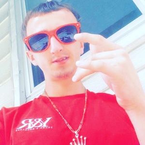 Meet your Posher, Wayne