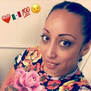 Meet your Posher, Claudia