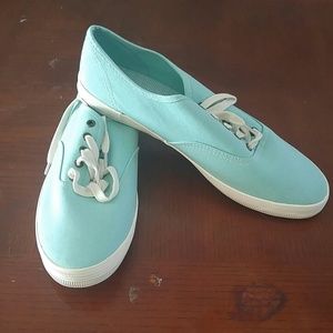 American eagle light aqua canvas shoes