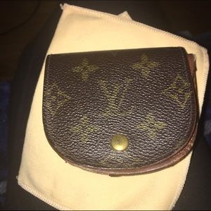 Auth Louis Vuitton coin pouch