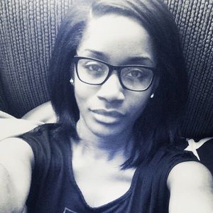 Meet your Posher, Whitney