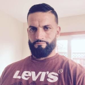 Meet your Posher, Adam