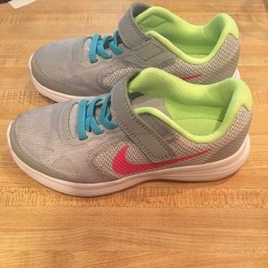 Children's Nike sneakers size 12