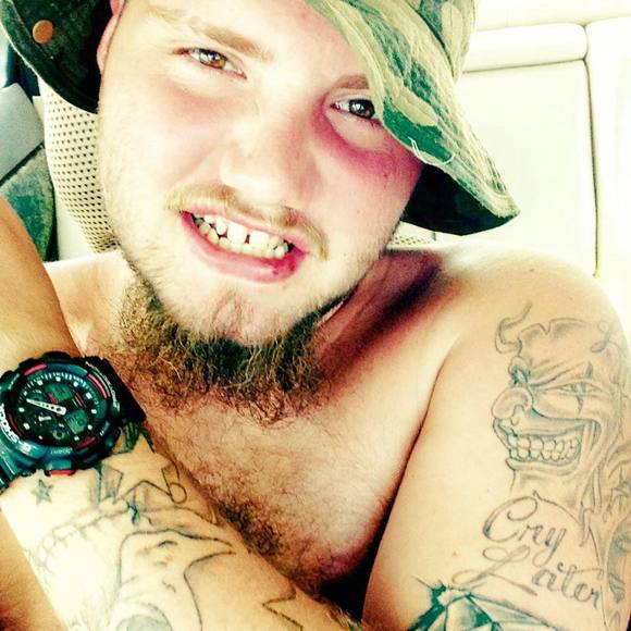 Meet your Posher, Kris - Picture 1 of 1