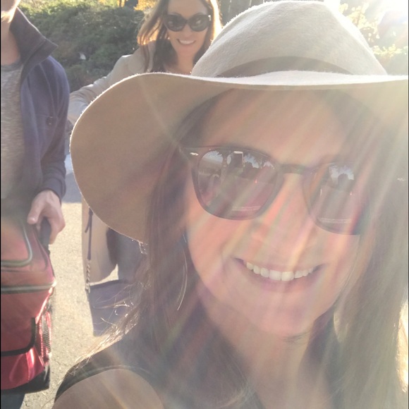 Meet your Posher, Nicole