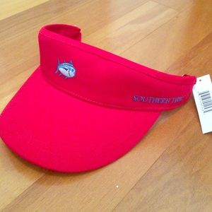 Golf visor ⛳️ southern tide