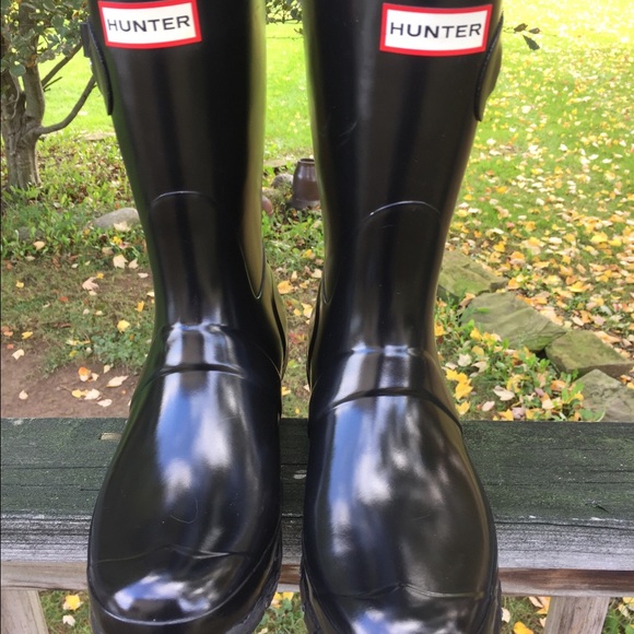 HUNTER short gloss boots size 9 black like new