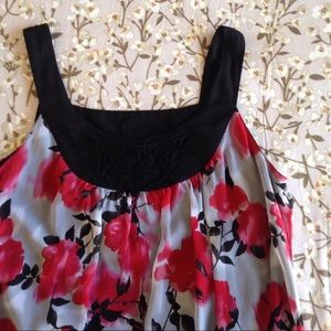 Wrapper Red Floral Bubble Tank