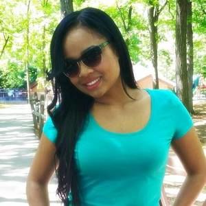 Meet your Posher, Raquel