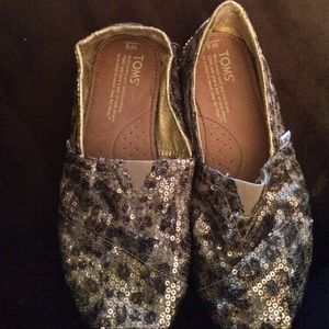Sequin leopard print Toms
