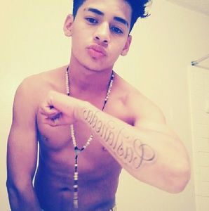 Meet your Posher, Josue