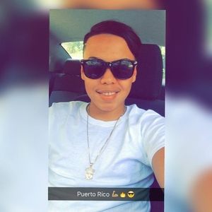 Meet your Posher, It'z