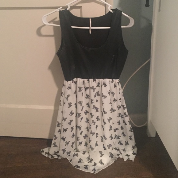 Skater dress - Picture 2 of 3