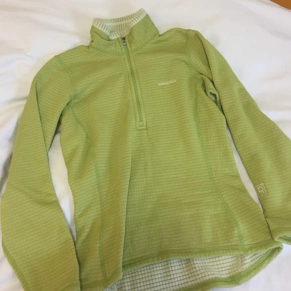 Patagonia Women's XS R1 quarter zip fleece EUC