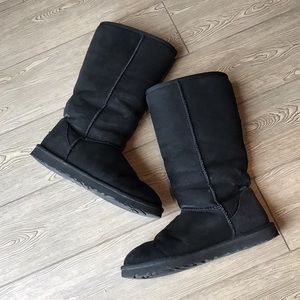 Black Tall Ugg Boots ❤️