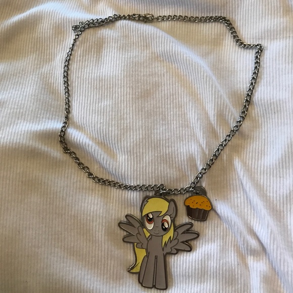 My little pony necklace 🍞hot topic