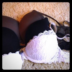Gills Hicks Bra Bundle