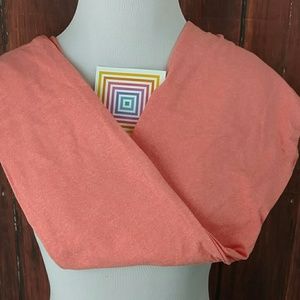 NWT Lightly Heathered Melon OS Leggings