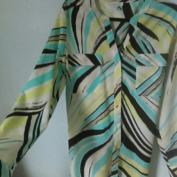 Cute Calvin Klein button up top