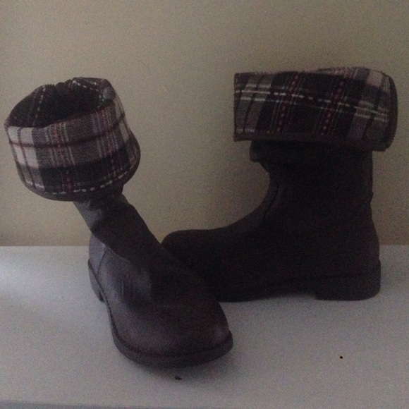 🎉🎉 NWOT American Eagle brand new boots 🎉🎉
