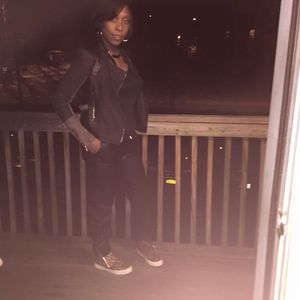 Meet your Posher, Myra