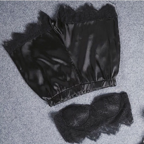 Sold ❌ Black Lace Pajama Set - Picture 2 of 4