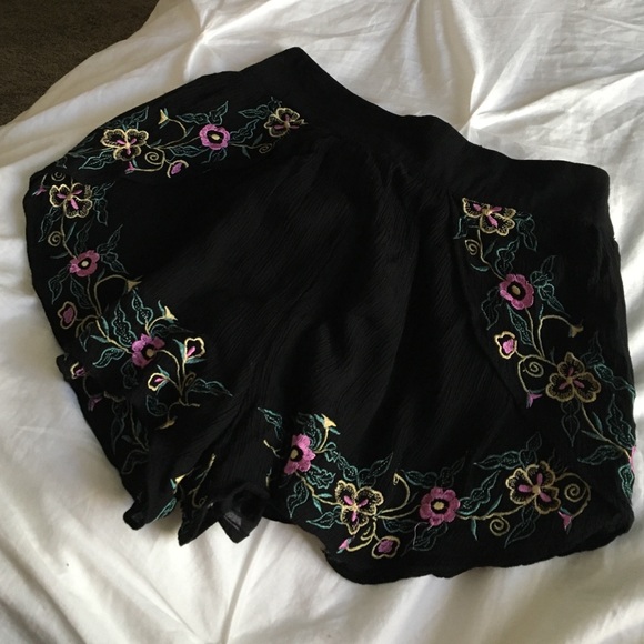 Urban Outfitters Flowy Flower Shorts