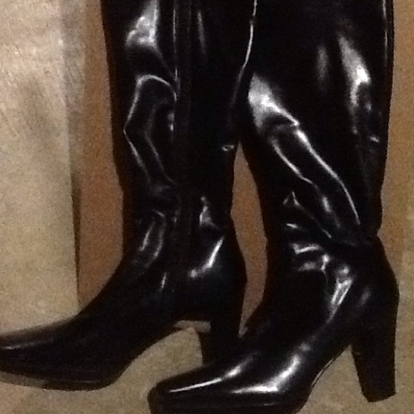 Black boots