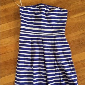 Size 6 Gap strapless summer dress.