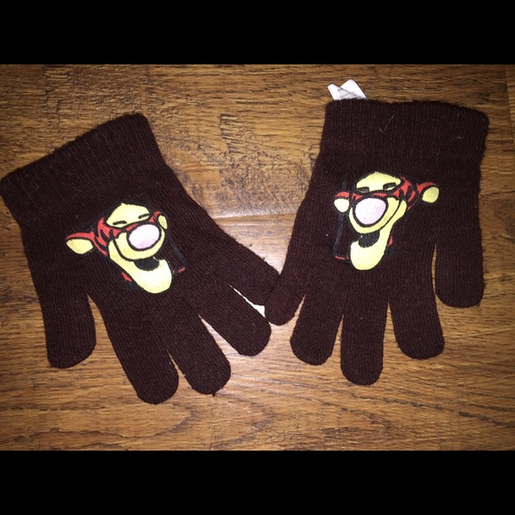 Disney Accessories - 🌶SOLD🌶Vintage tigger gloves Winnie Pooh one size
