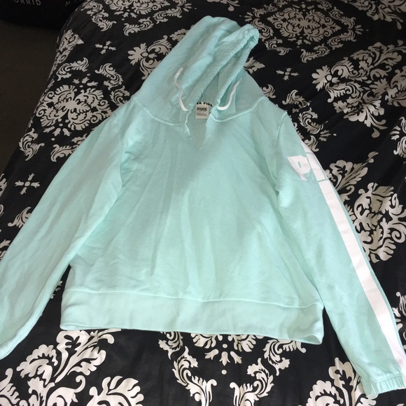 VS Pink hoodie 💕