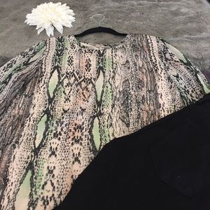 Banana Republic Python top