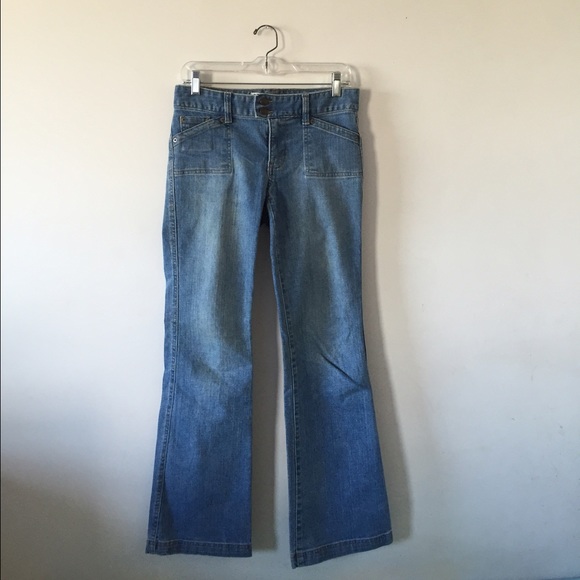 Women's gap mid rise flared leg jeans