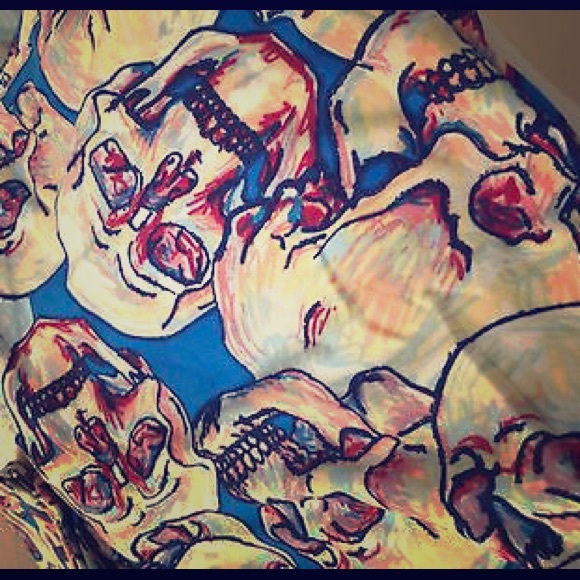 🦄💀LULAROE HALLOWEEN SKULLS 💀🦄