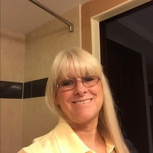 Meet your Posher, Sharon